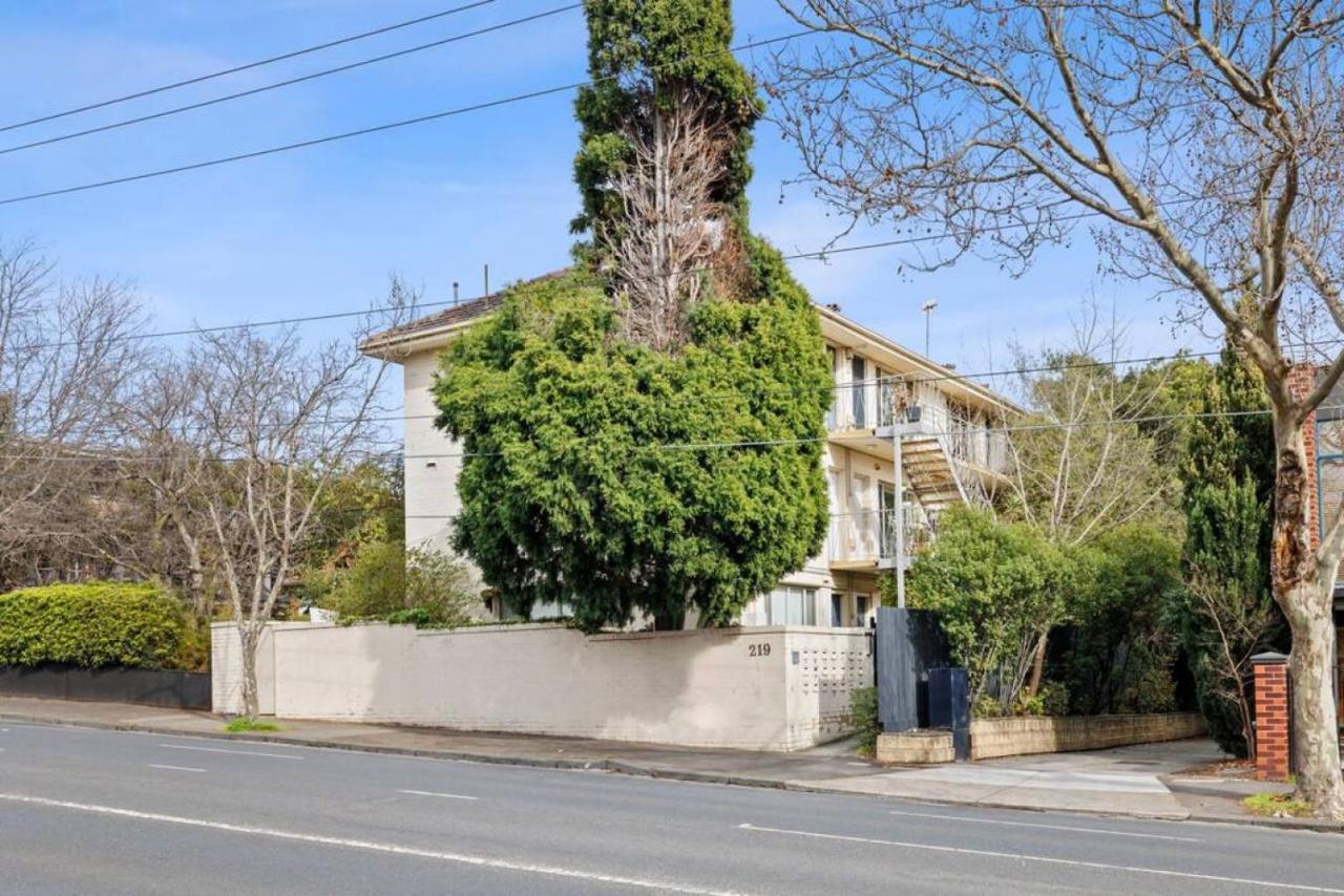 Ground Floor One Bedroom Apartment In South Yarra Melbourne Exterior photo